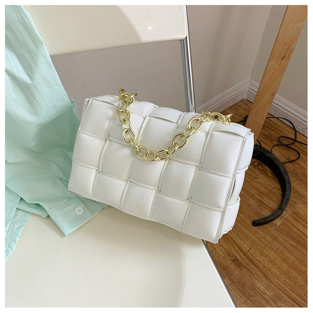 Jai Chain shoulder Bags